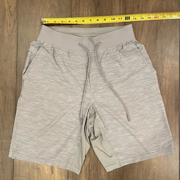 Lululemon T.H.E Linerless Shorts - Picture 4 of 5